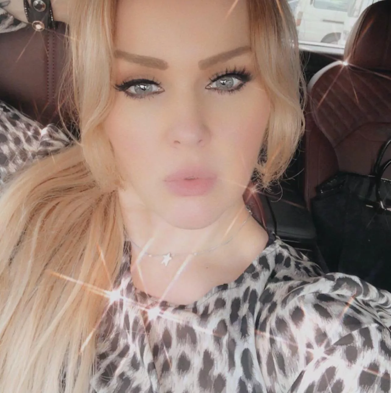 Upvote if you’d face fuck my mom posted by hehshshehshshs