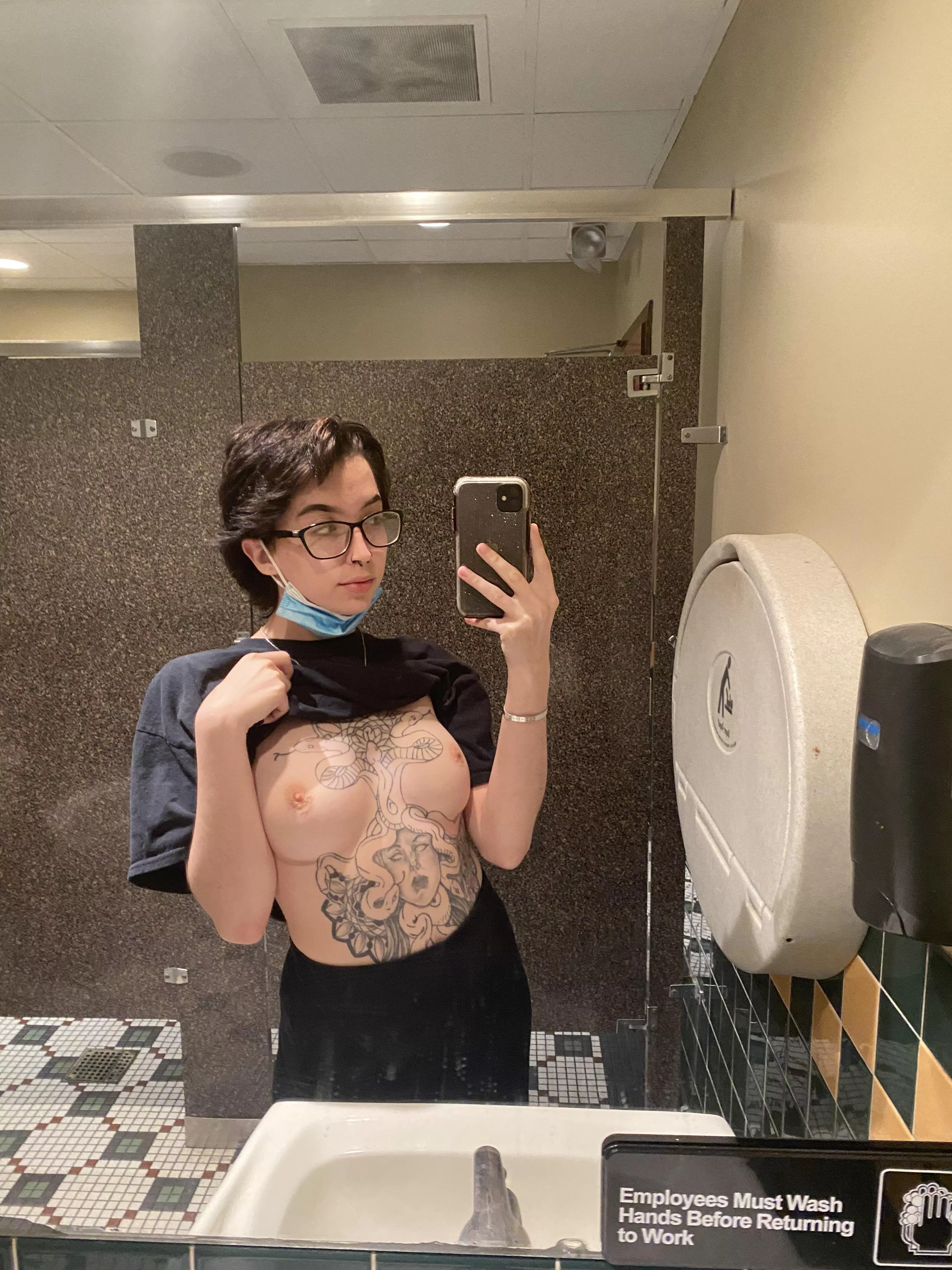 ur favorite slut w/ glasses 🥰 posted by onyxrivera
