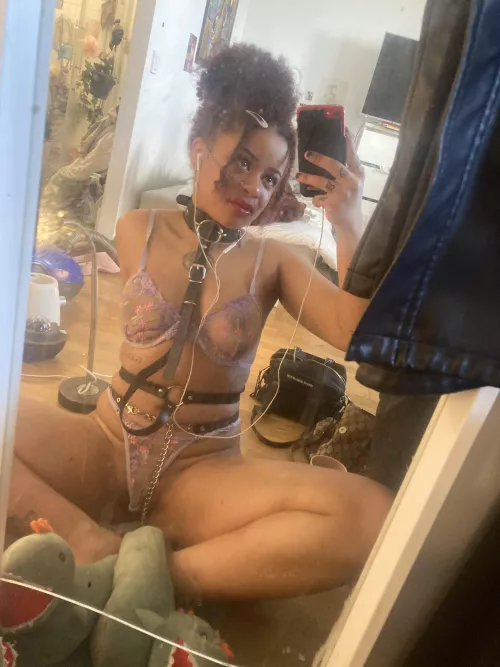 Use me against my mirror daddy! 💕🐰 by -GUS___