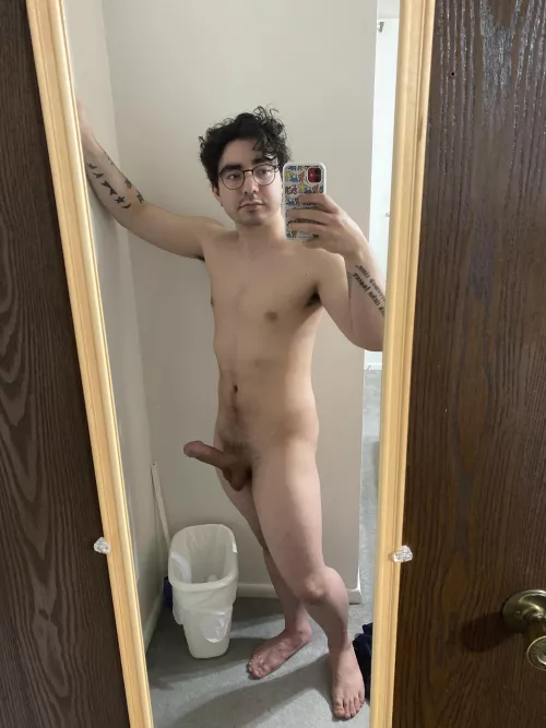 usually don’t show this much face but why not haha by theglamourprofession