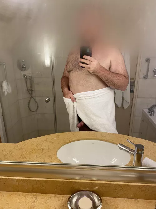 Vacay Time M(38) by tinydic_bigvibes