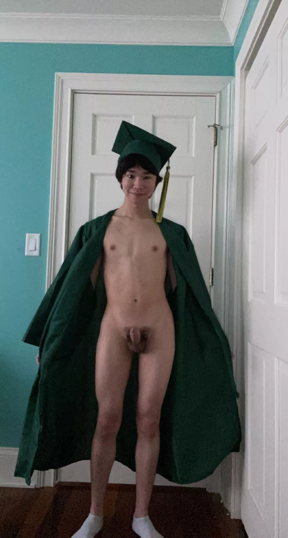 Vale-dick-torian 🍆 posted by Kindly-Reach-9200