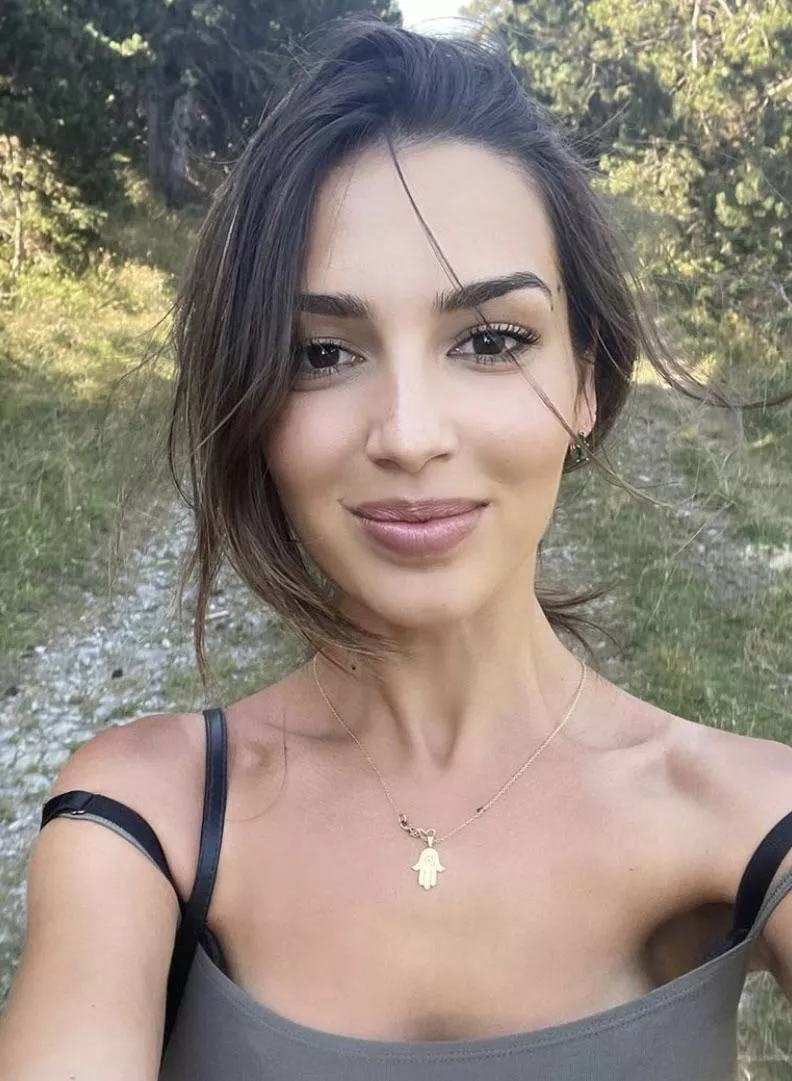 Valeriya Lapidus posted by Tomatoflee