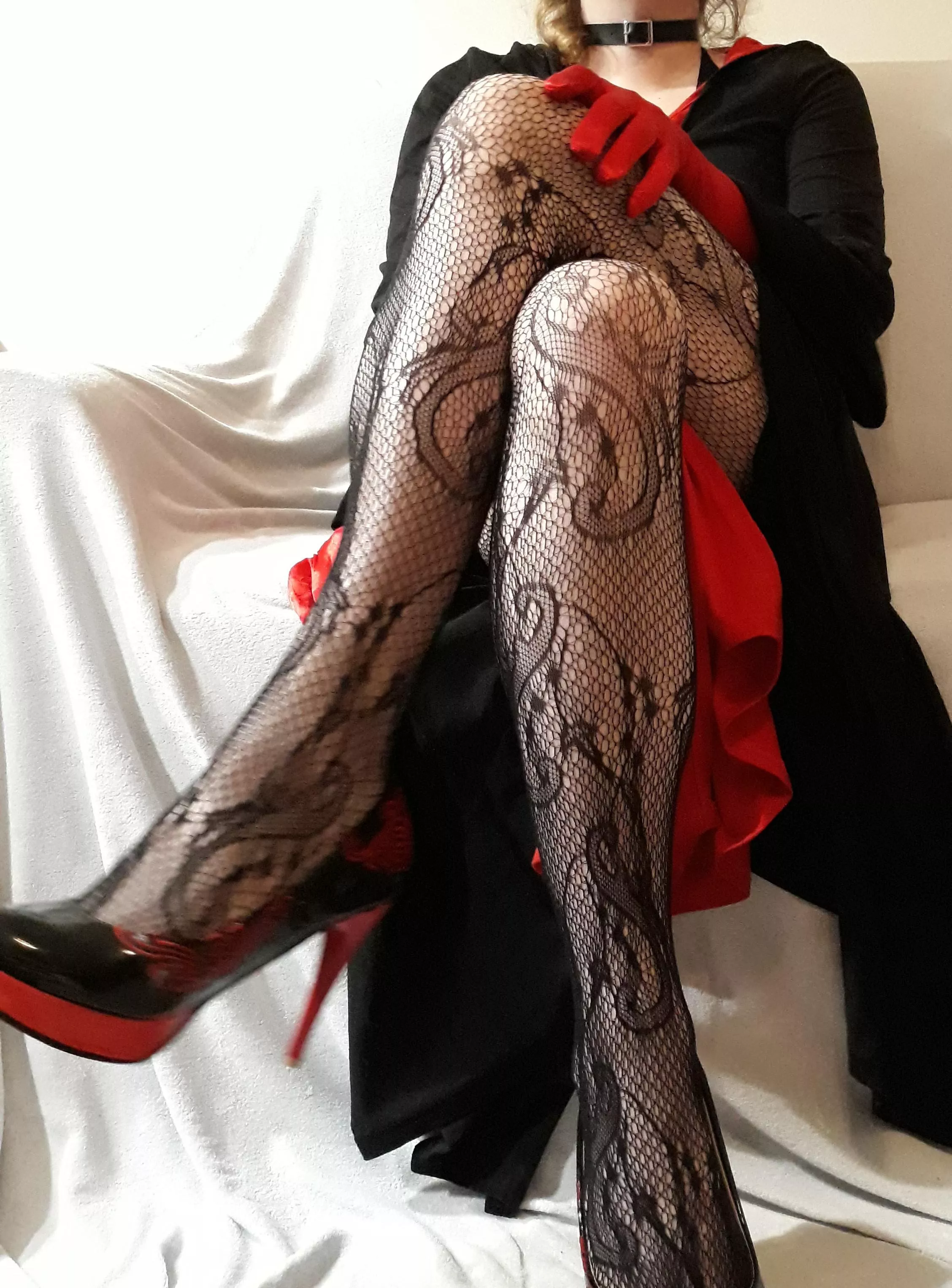 Vampire-ish posted by femsquidd