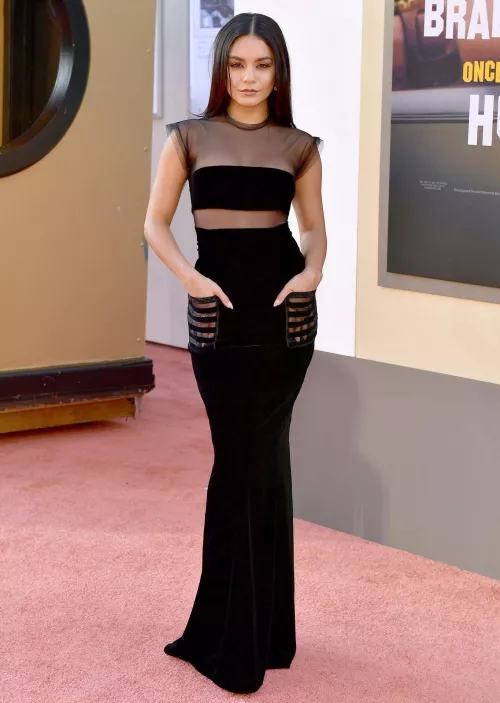 Vanessa Hudgens by Ree-Ko