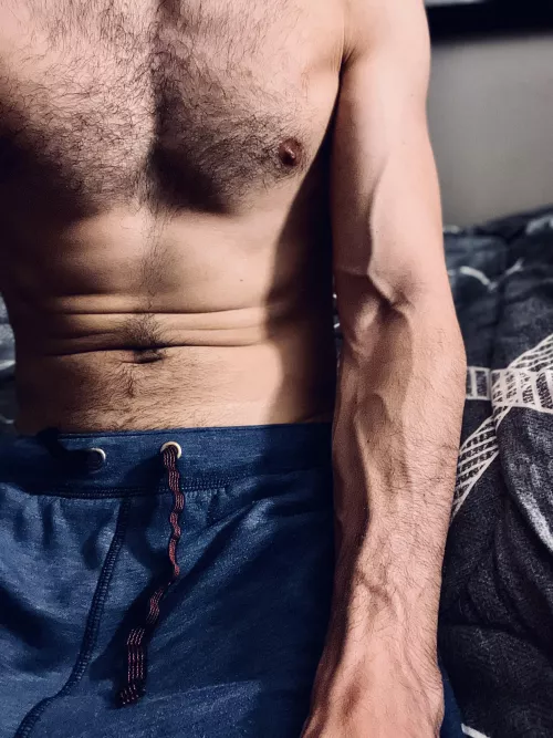 Vascularity saying hi. by Sir-D-makes-U-Drip