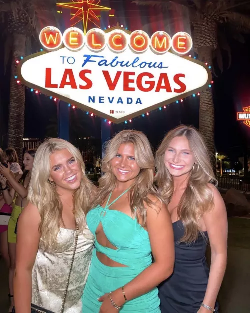 Vegas babes by CraggerJack1775