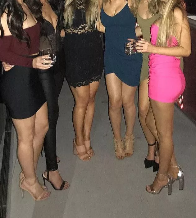 Vegas pic with some friends..I'm in the pink! by imyourfetis420