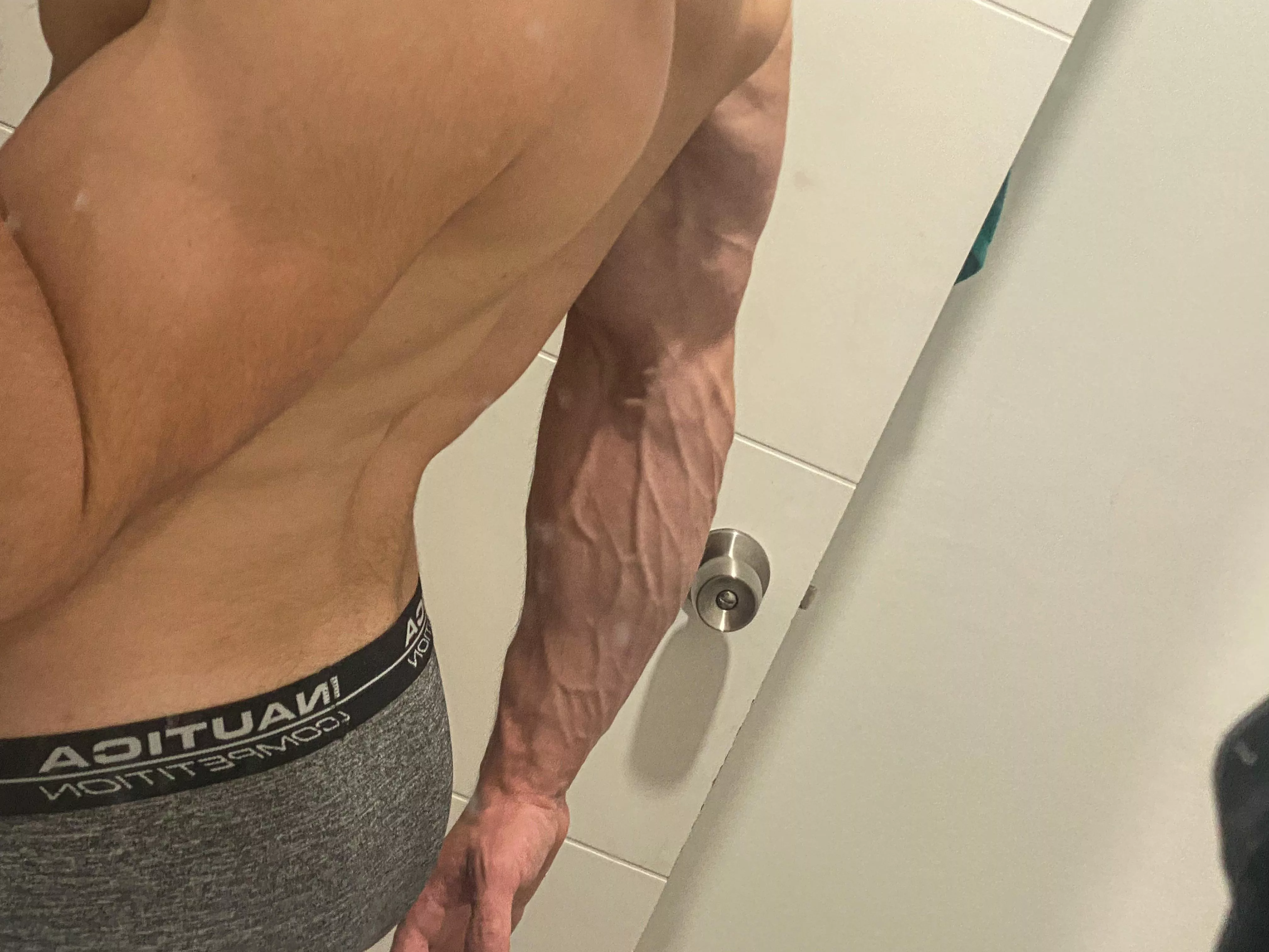 Veiny enough?😁 posted by Ivansdungeon