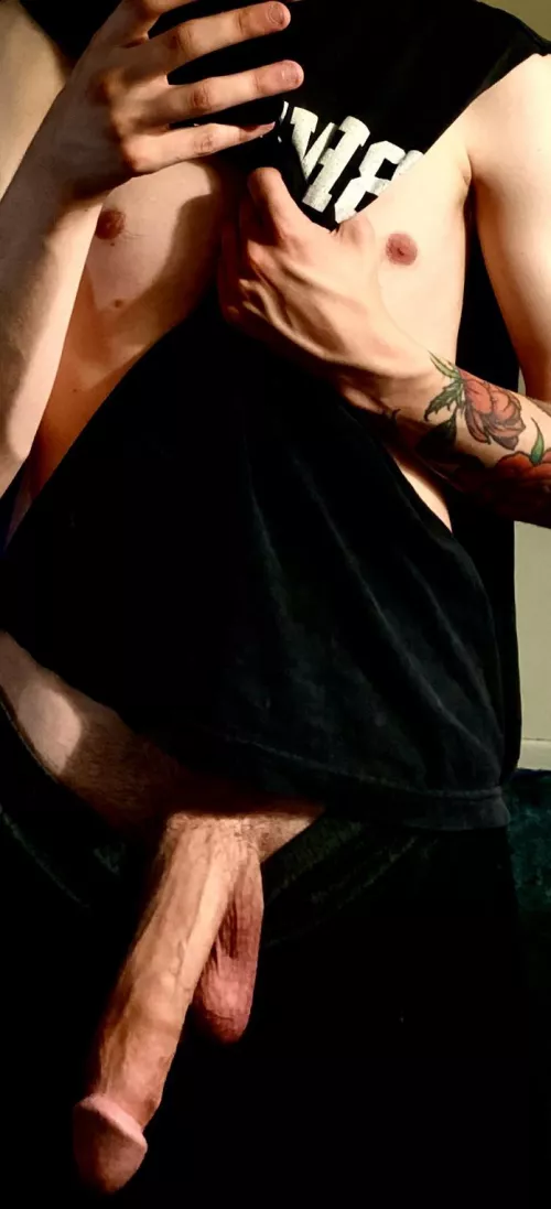 veiny hands and tats, anyone? 🥵🔪 by kxllme11