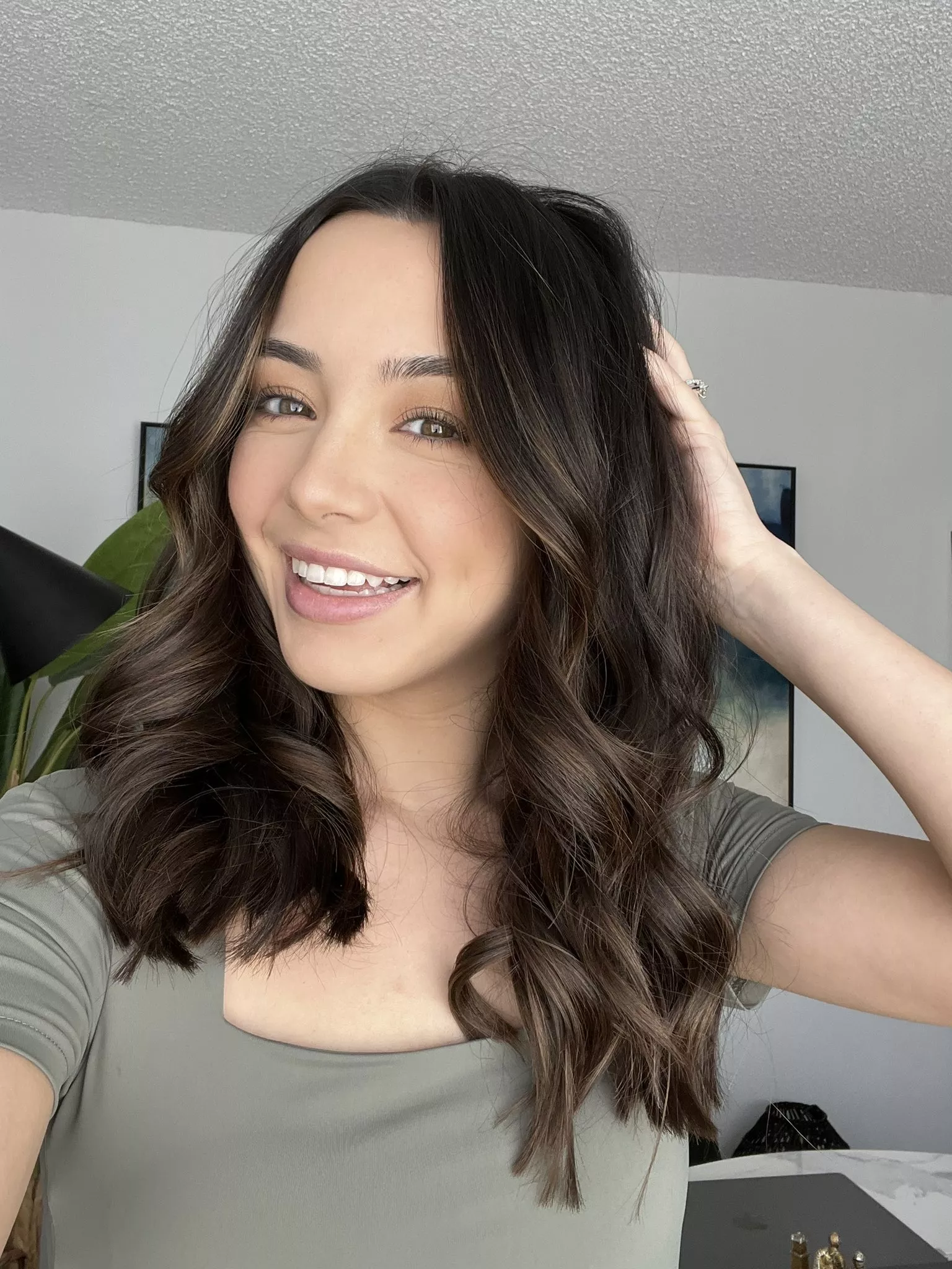 Veronica Merrell posted by FuzzyDunloppin