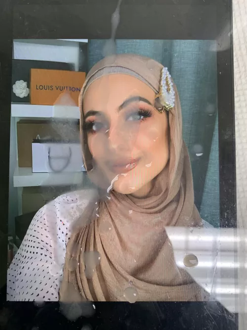 Very fancy hijabi! by merbs88