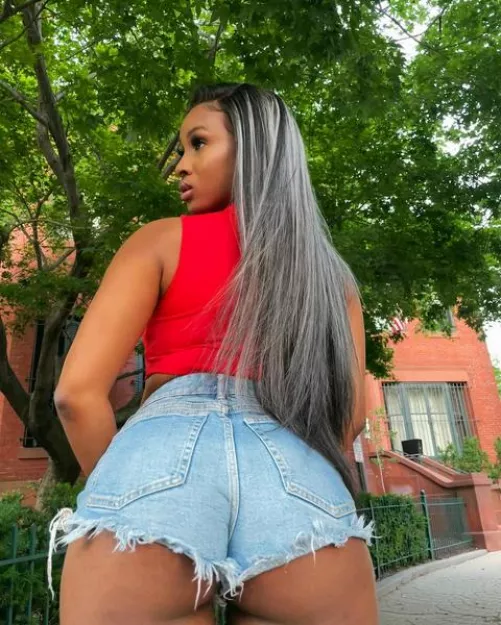 Very Nice by tbblkfbigs