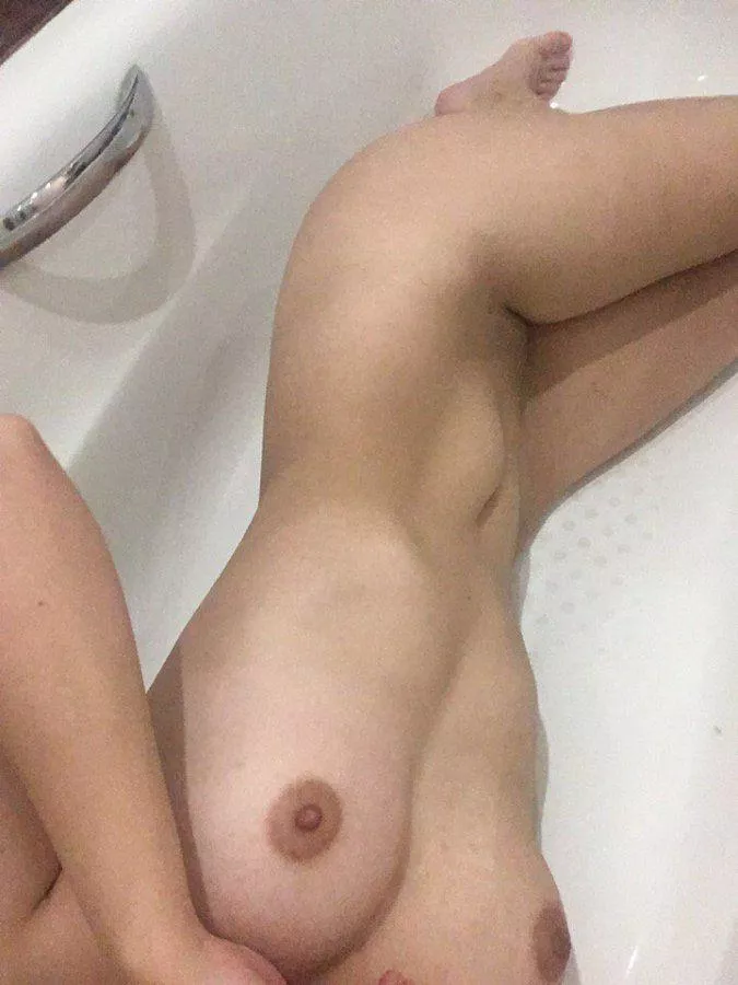 Very often I lie in the bathtub now, because it is safe😅❤️ posted by catygirlbb