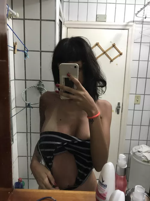 very tanned by lulipinha