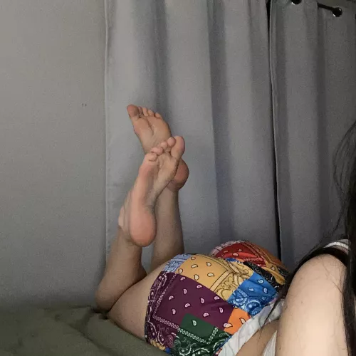 Vibing by maryjanesgf