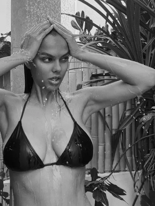 Viki Odintcova .... Cool Down by BusyMight