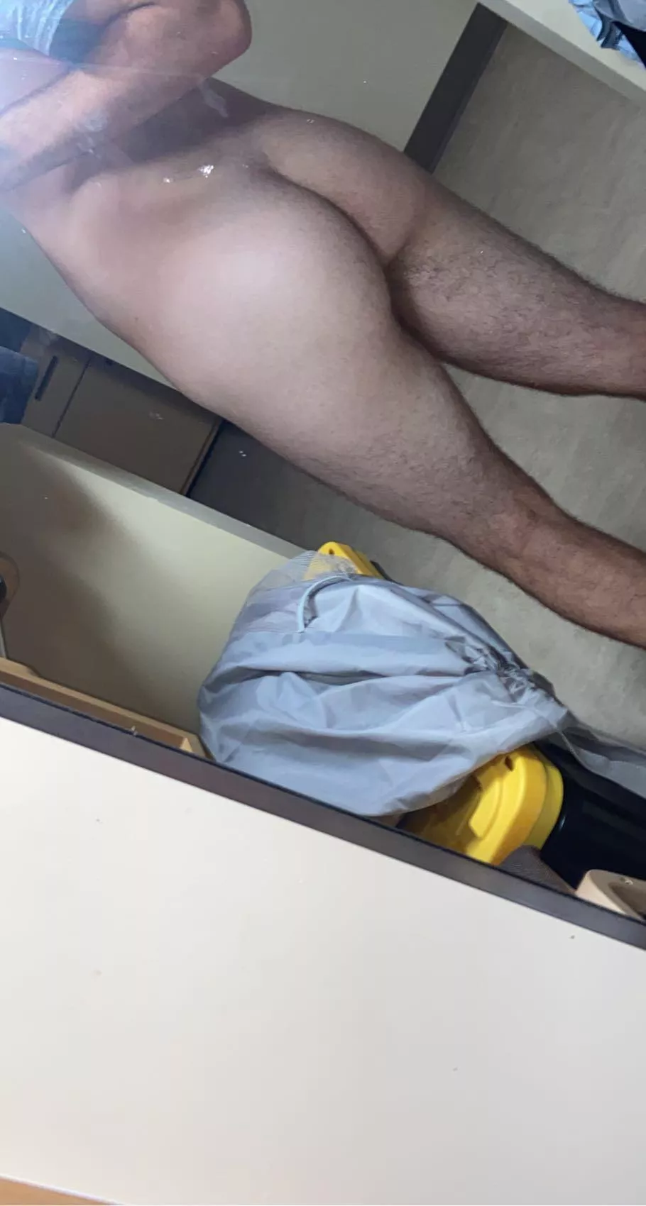 Virgin Booty posted by Ardicus-