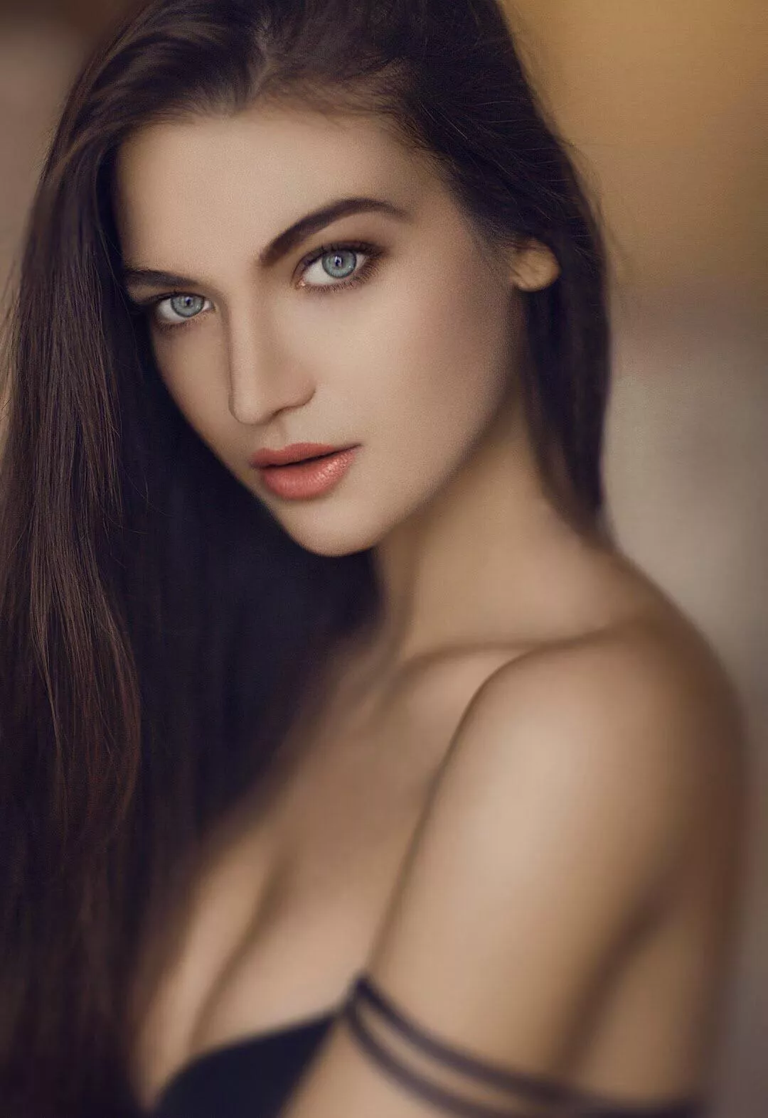 Vivien Kiss posted by Jessy5511