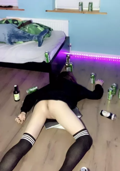 Waiting around for HRT has left me like: by Pretty_Pinkpuff