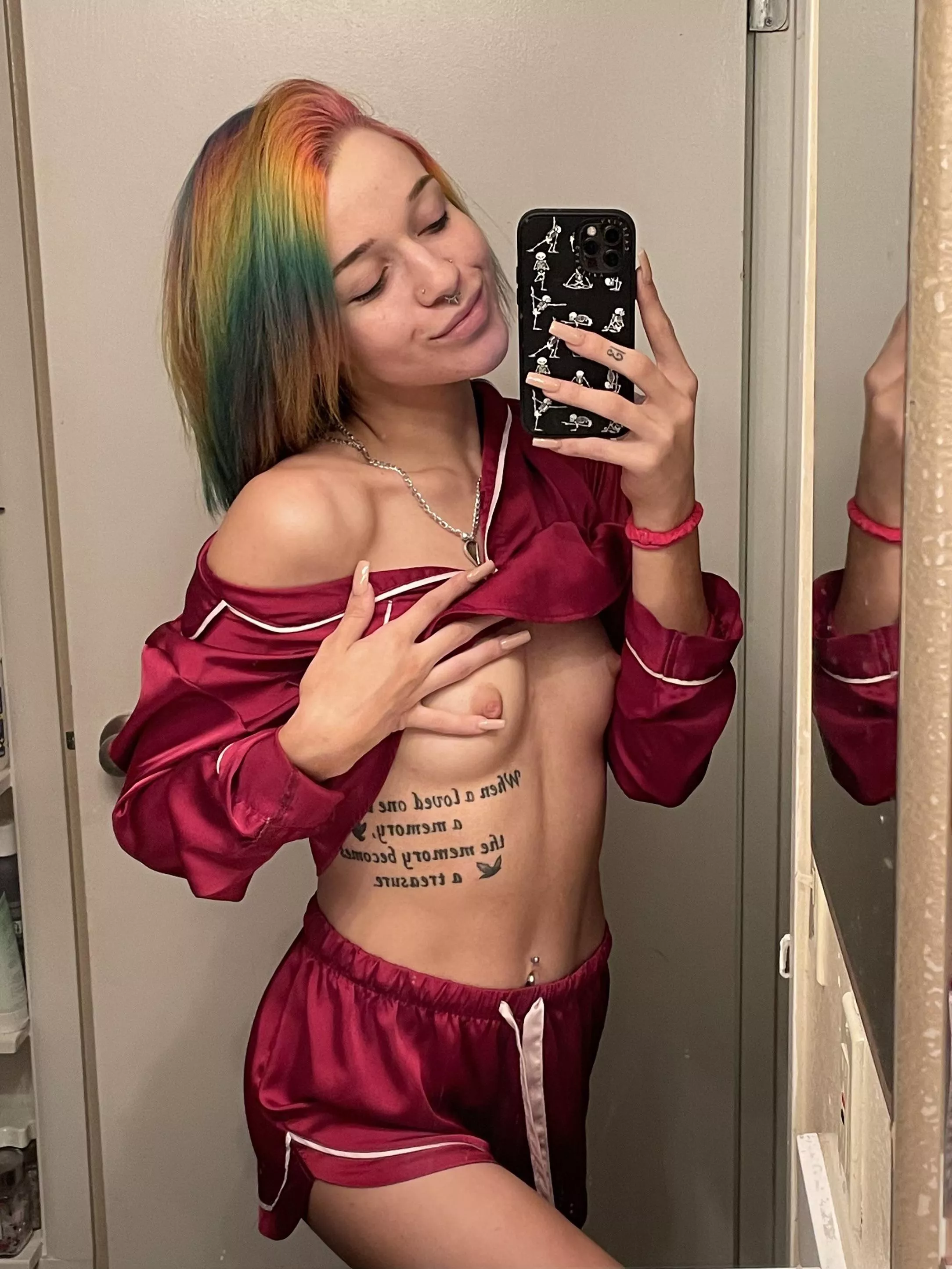 waiting for my pay pig posted by Peachyyshea