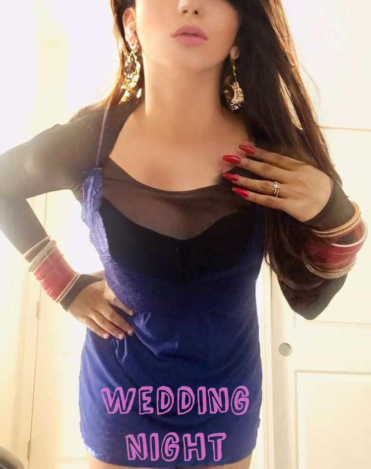 Waiting for you 💋 posted by dobby1121