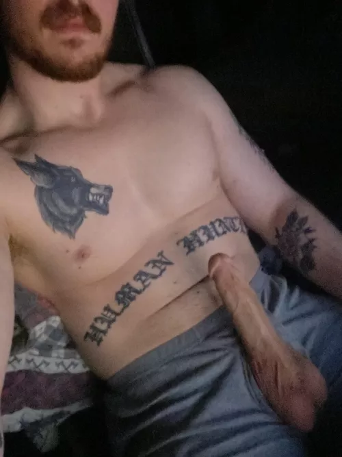 waiting in queue like by switchy_sinner