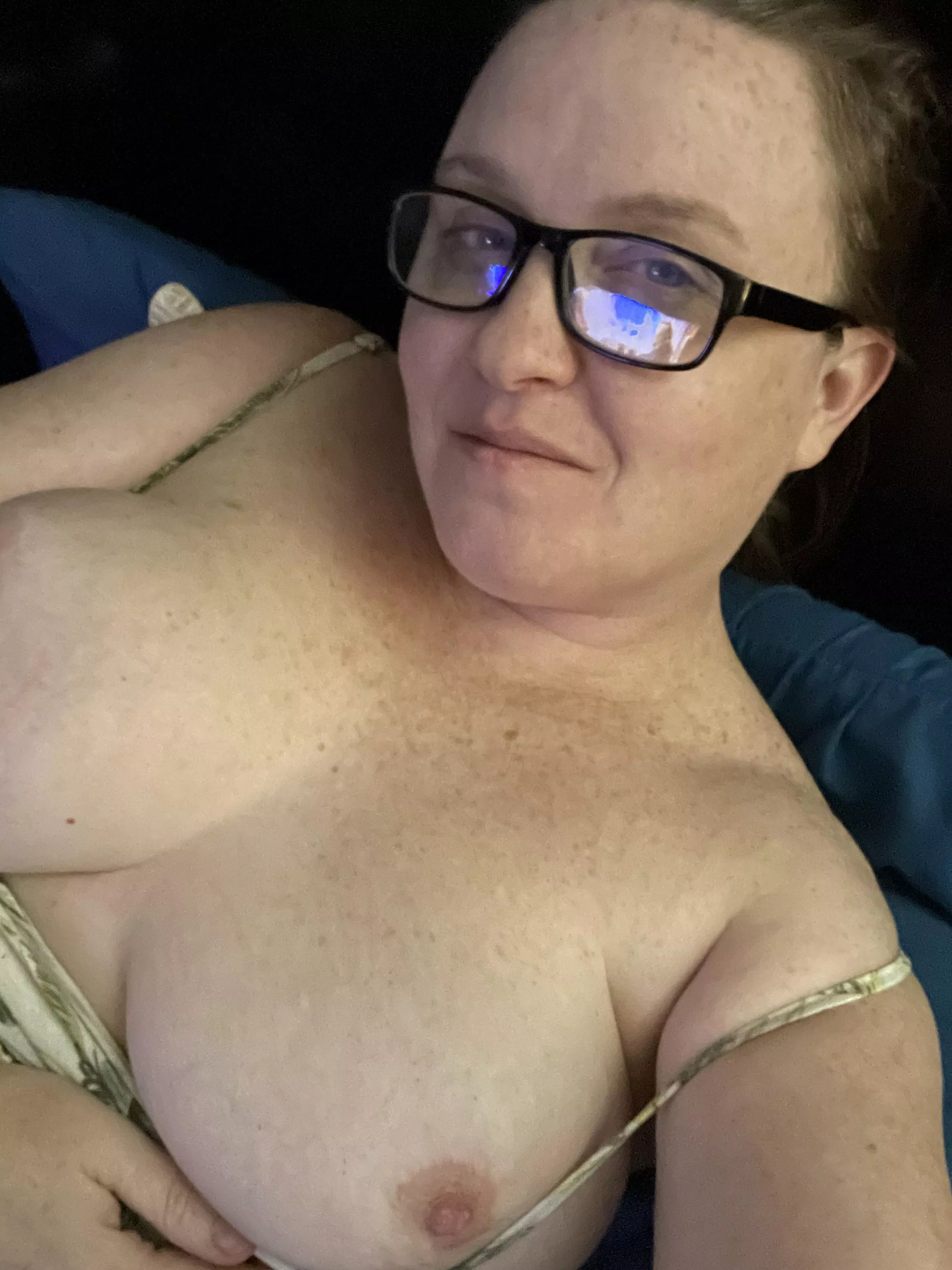 Waiting on my lovers.. wanna join? posted by swingingpeaches