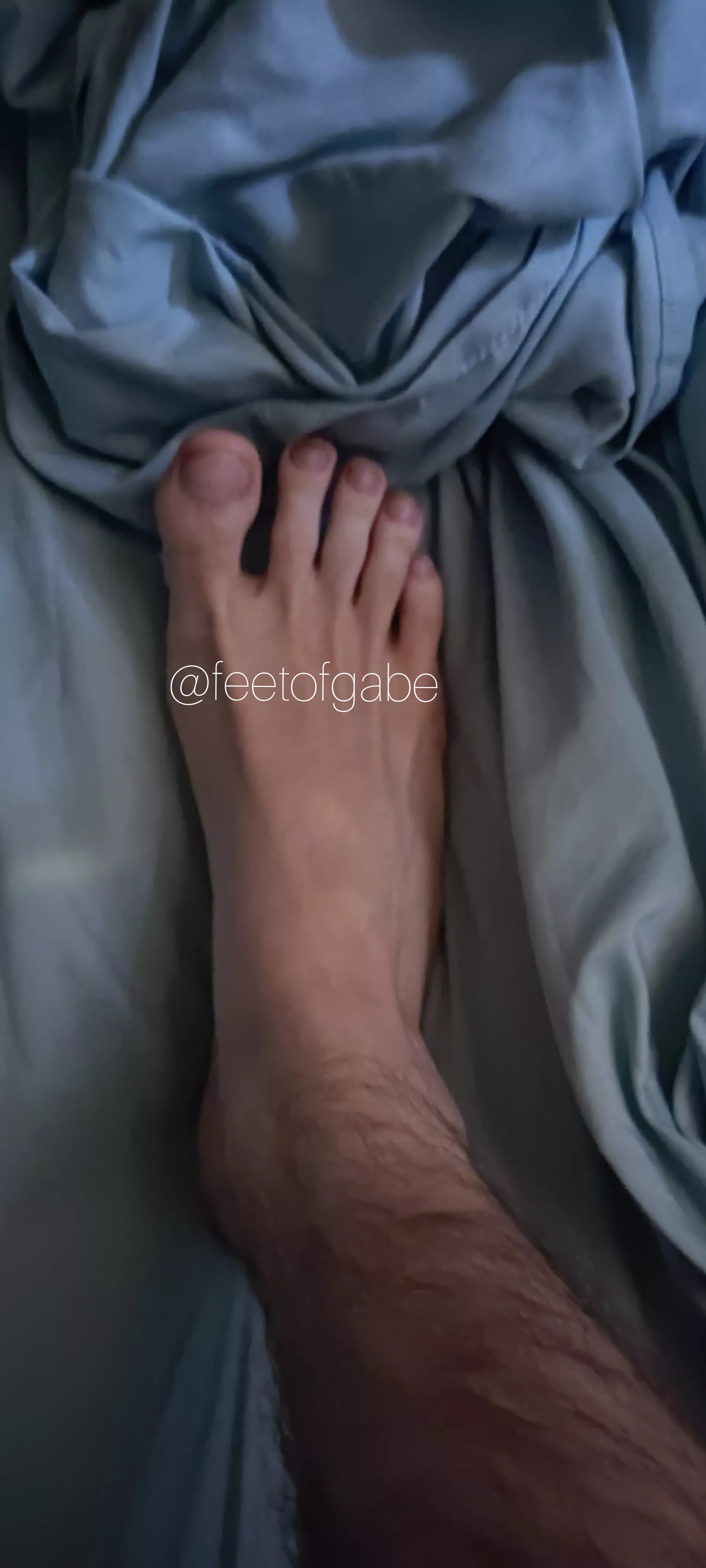 Waking up and expecting my toes to be sucked posted by feetofgabe