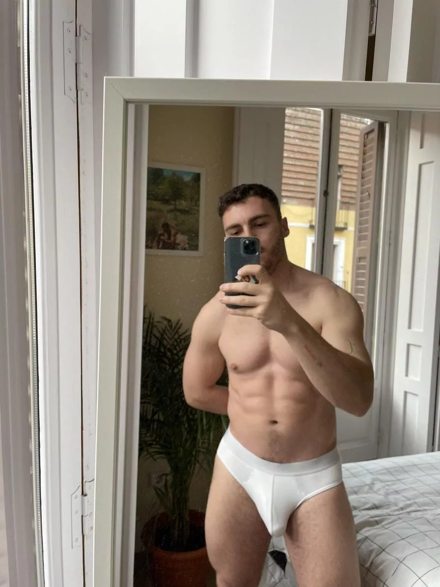 Walk right in😈 posted by Hooka_Tooka