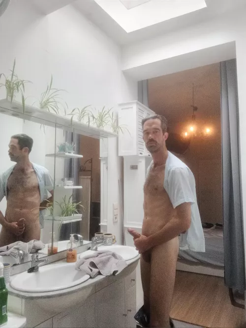 Wank at my friend's Airbnb : see more in comment by TheMoonyDandy