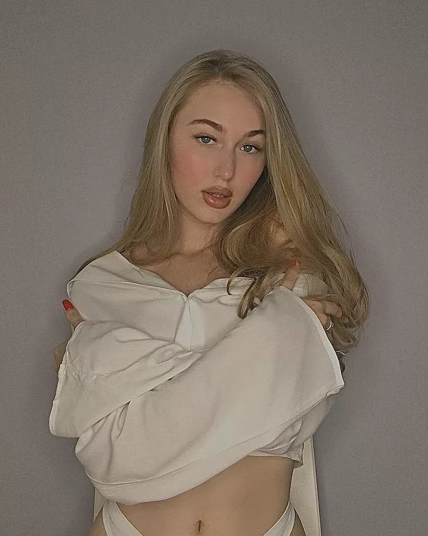 Wanna be ur lil princess 😇😇😇😇👅👅👅👅 posted by Marusya_FREE