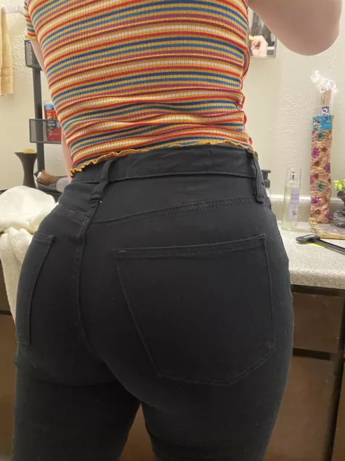 Wanna bend her over the counter when she looks this good🤤 by Affectionate_Iron578