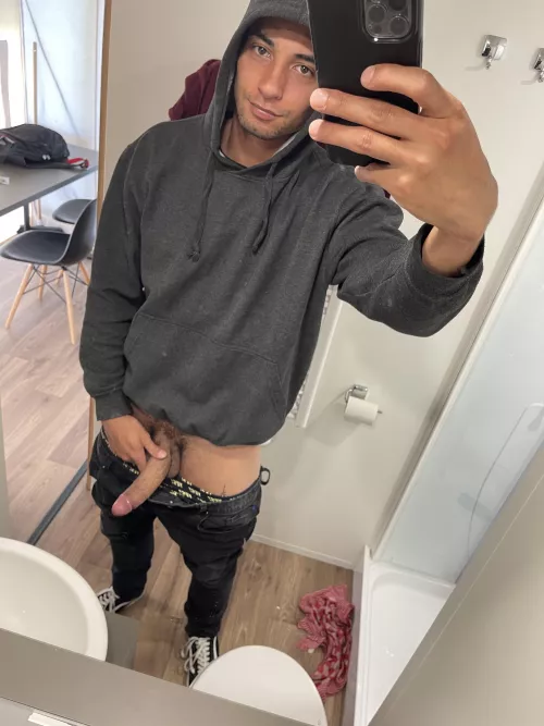 Wanna breed and breed till I can’t breed no more🤤 any takers? by lextin-fit