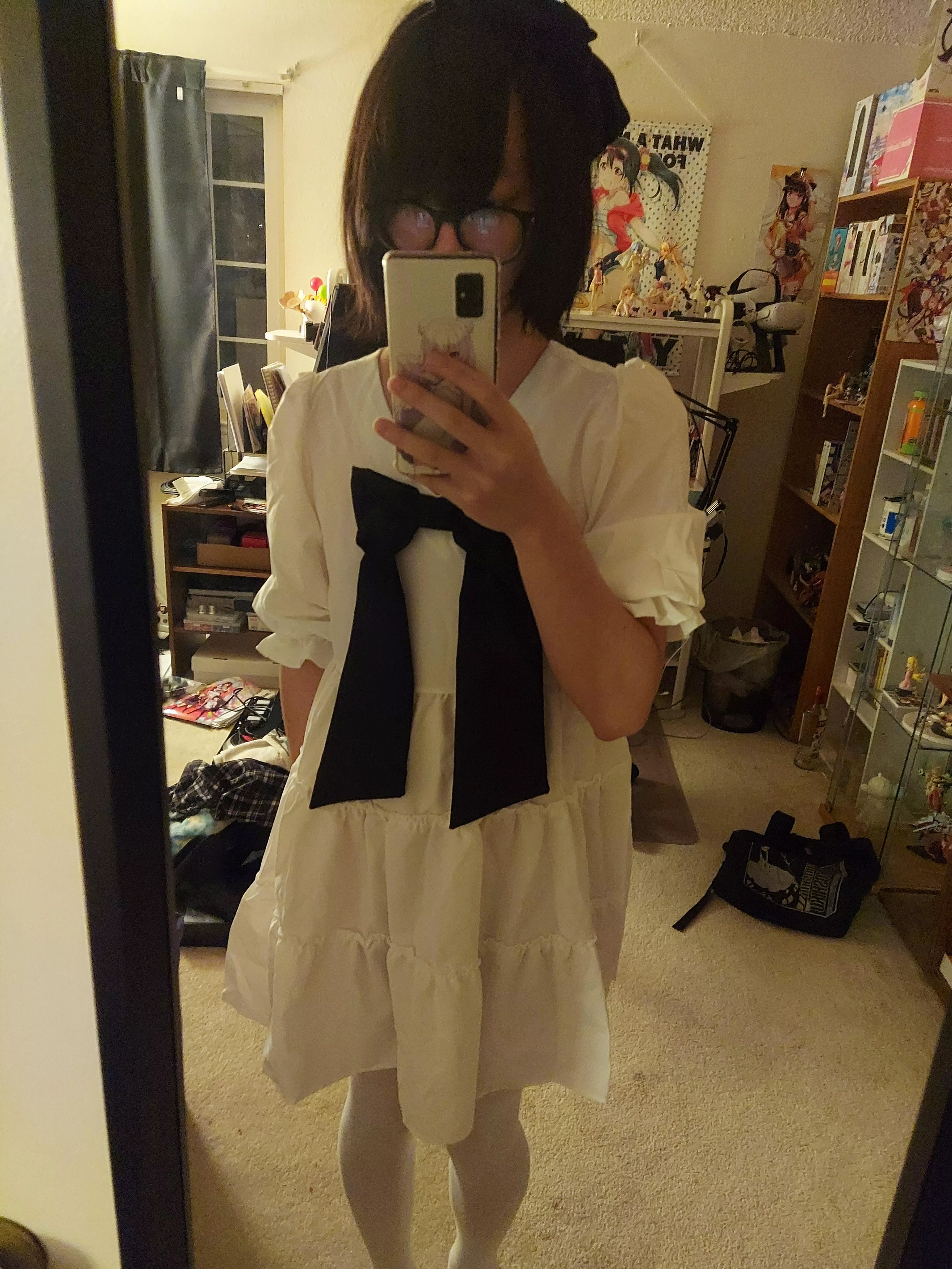 wanna cuddle? 😳 posted by hihumi_