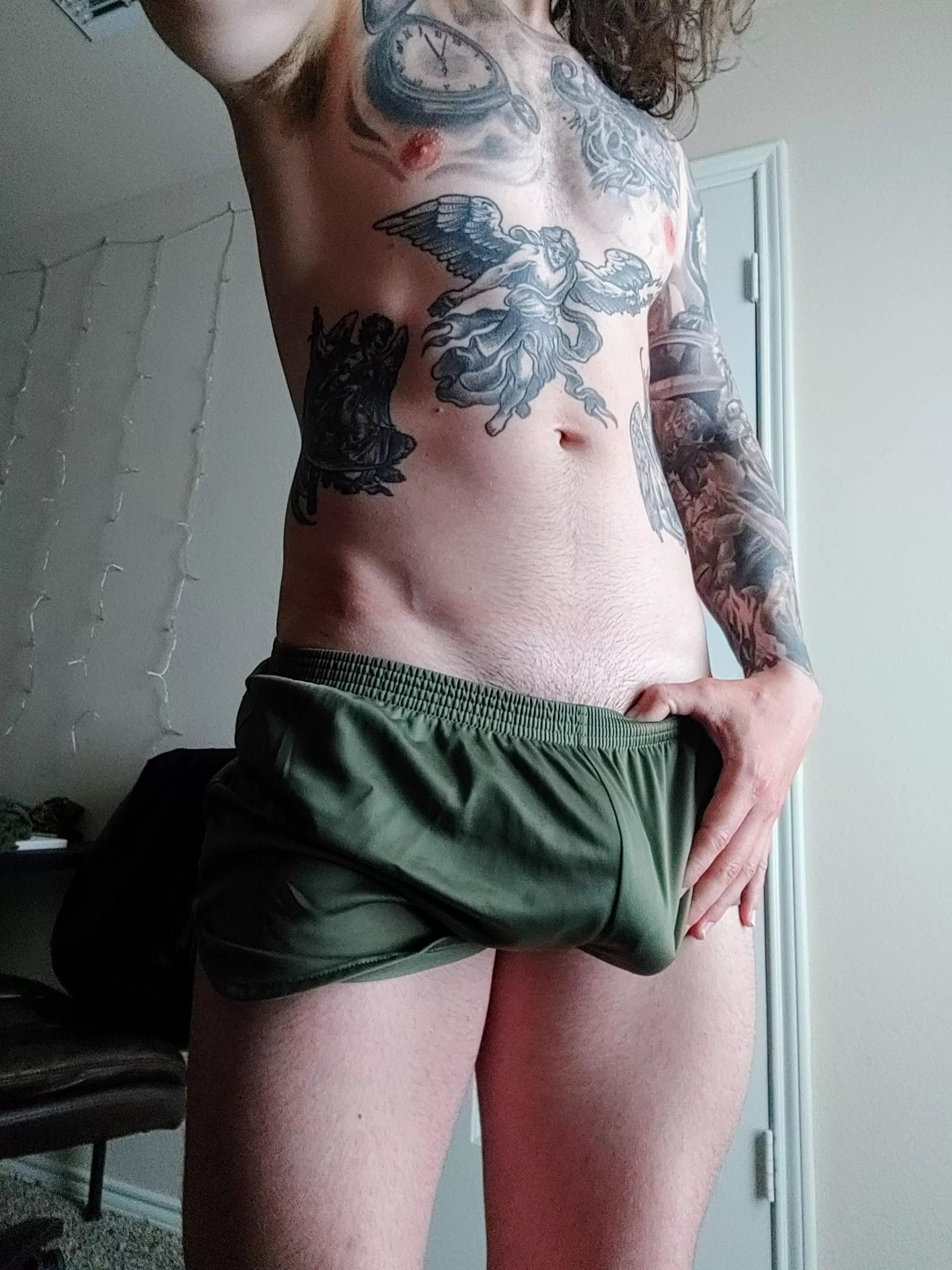 Wanna cuddle?...im warm posted by Inked-Solaire