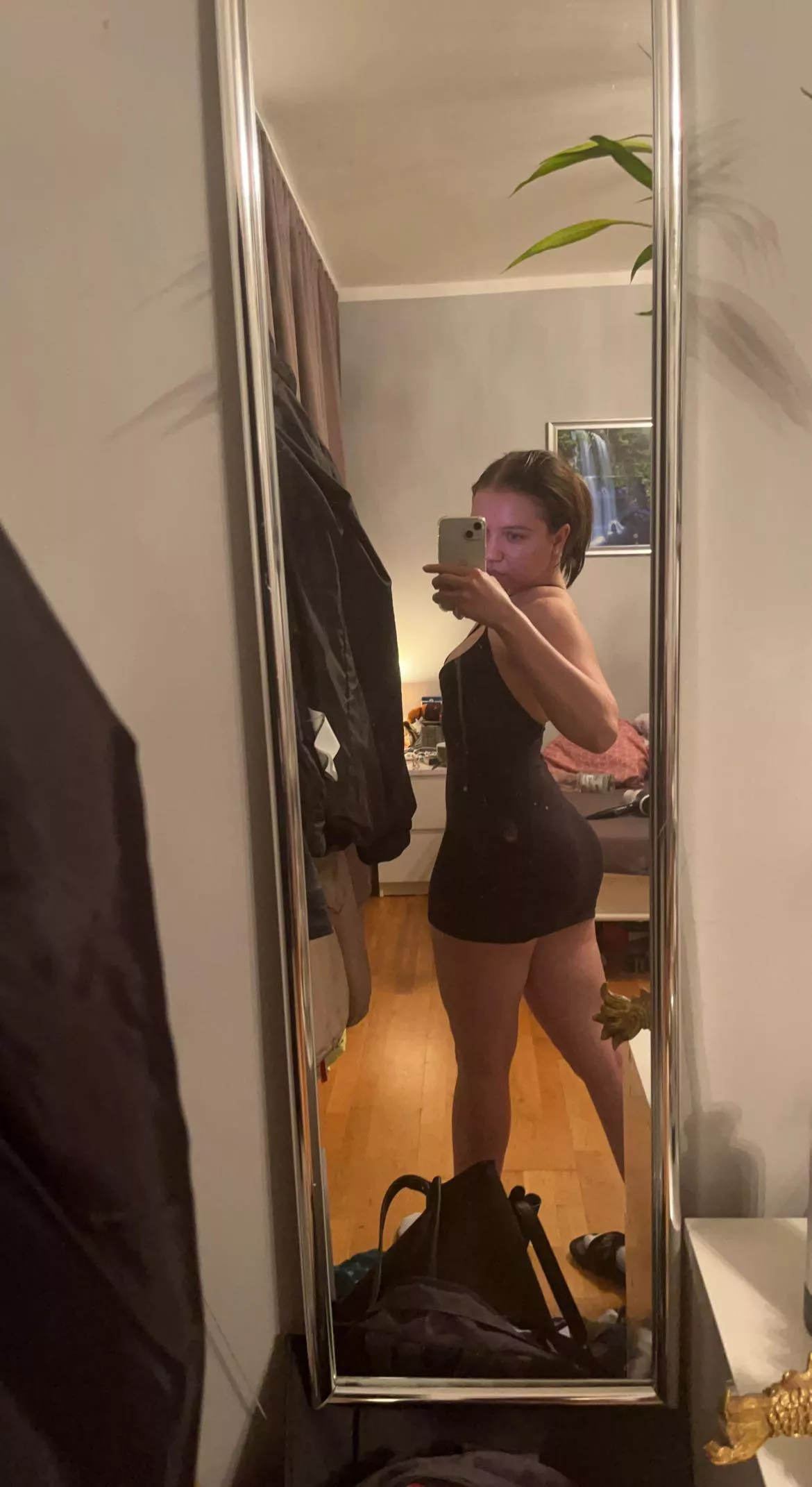 Wanna do bed sports? 😋 posted by AdventurousAd6593