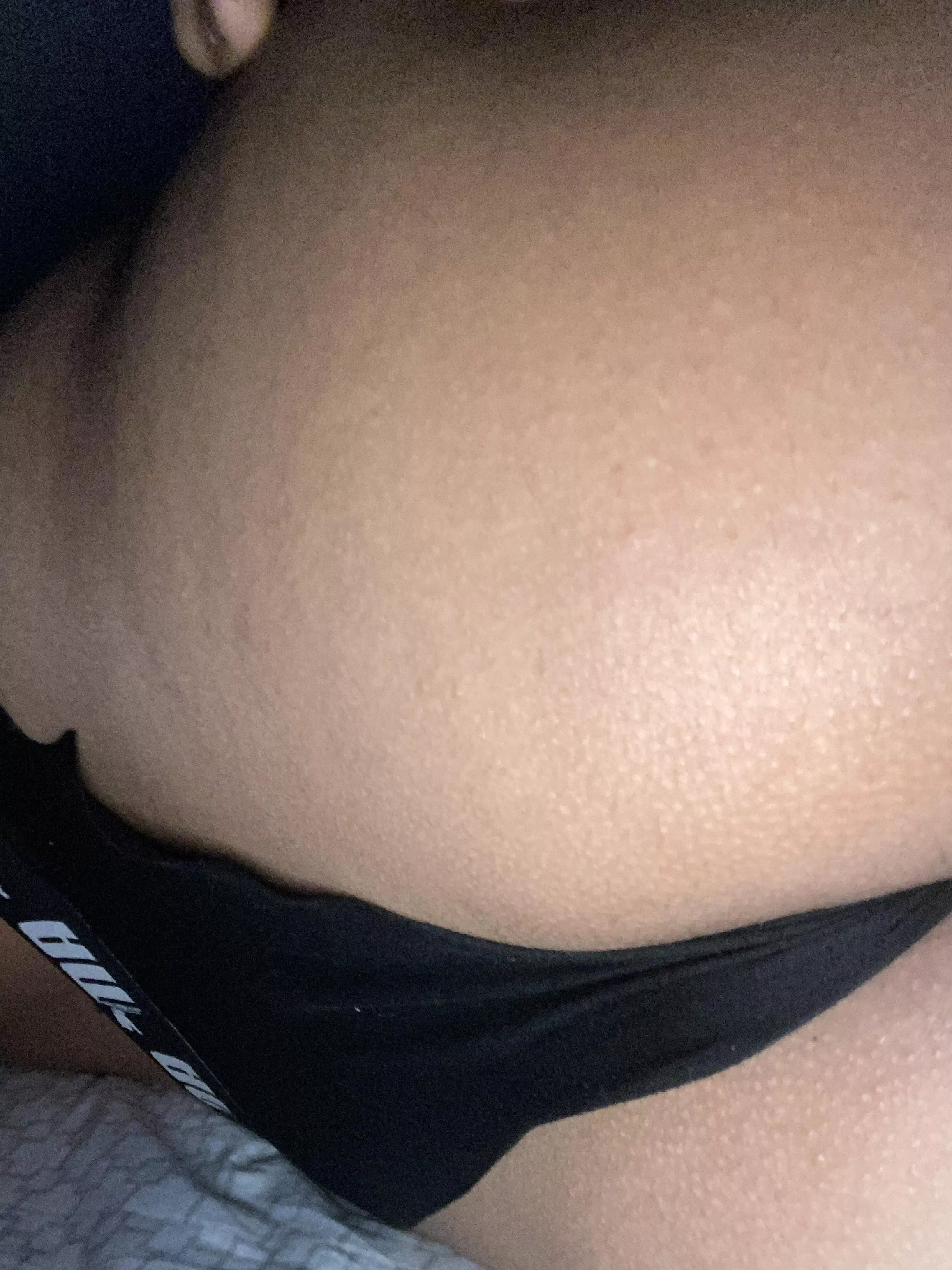 Wanna eat me out posted by NaiveAssumption4347