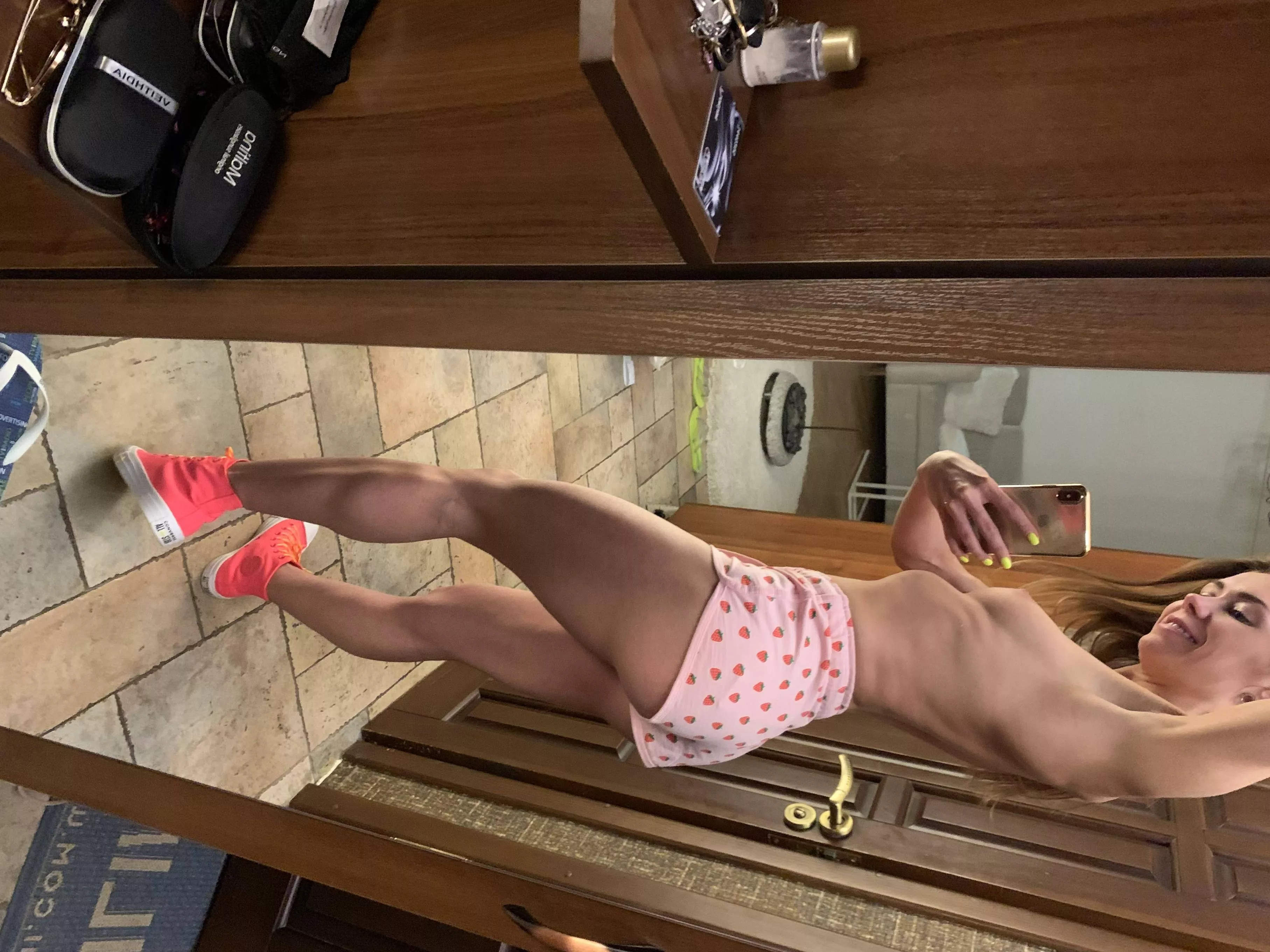 Wanna get in between my thick cheeks? | Check comments for more posted by White_Clothes_