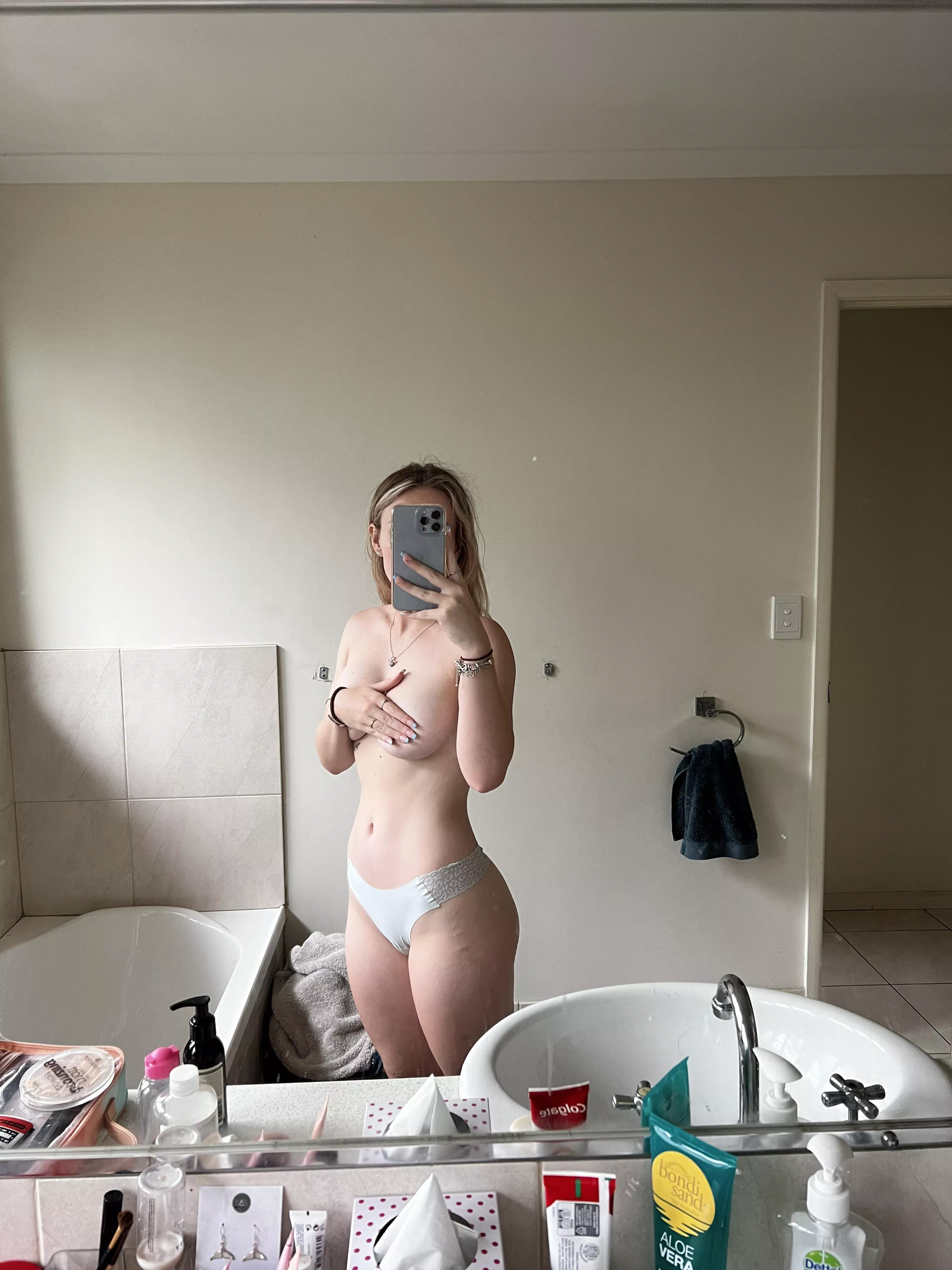 wanna get ur own pair of my panties ? 🤤 posted by littlemissc4ndy