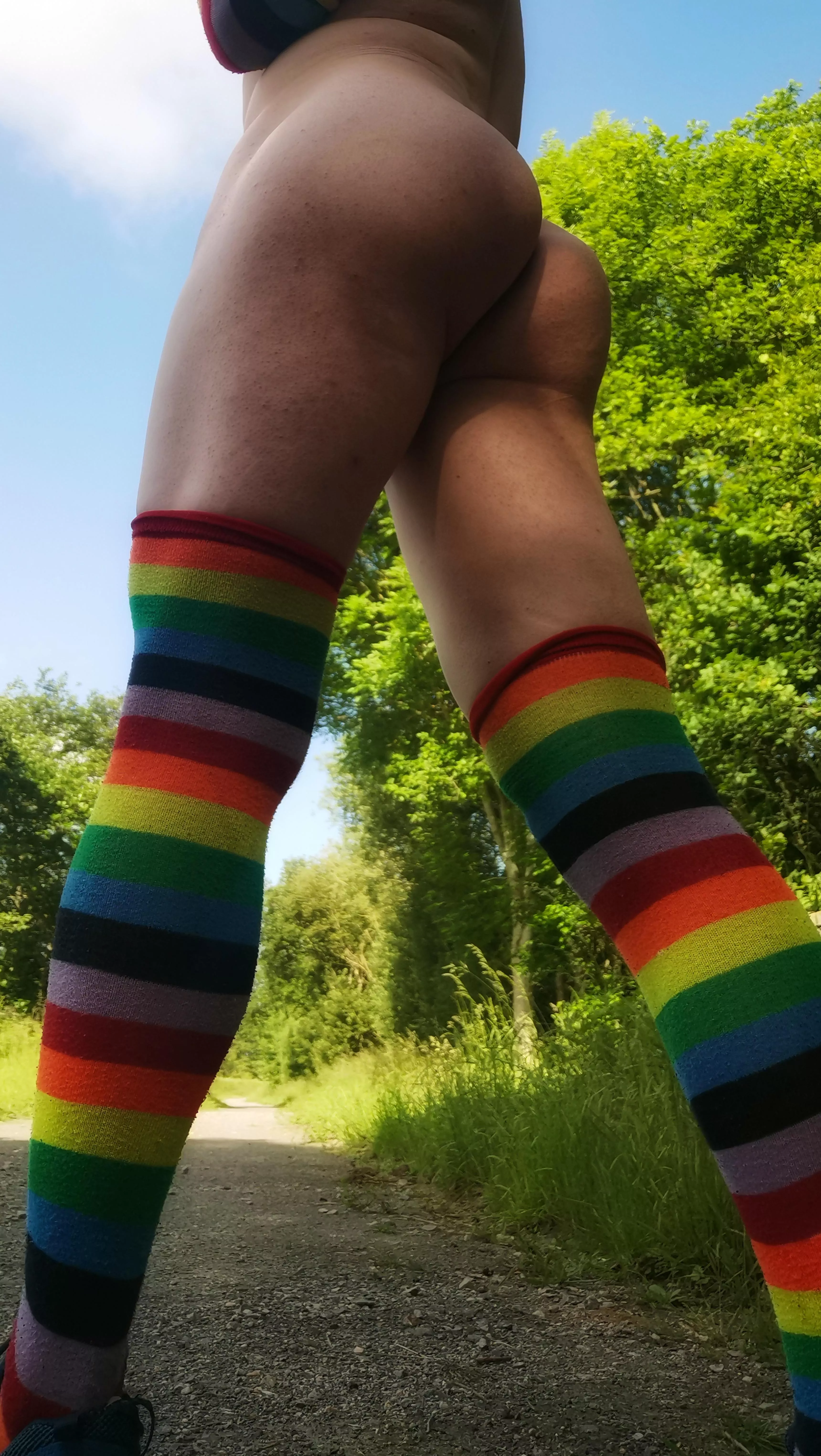 Wanna give my butt a slap while I go on my naked walk? 🍑 posted by rainbow-femboy