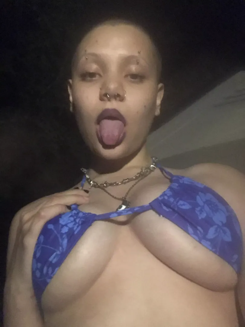 wanna go skinny dipping with a goth bald girl? by pr3ttyd3adgirl