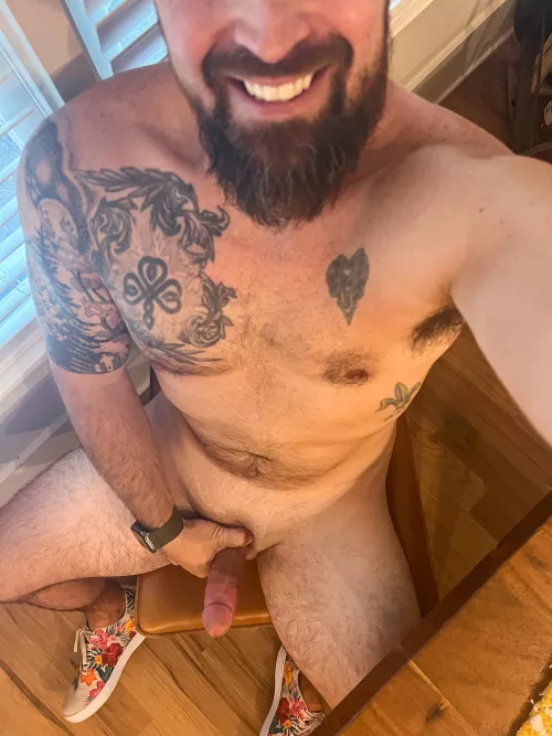 Wanna help me cool down after working out on this rainy evening? (M) by SoutheastEggplant