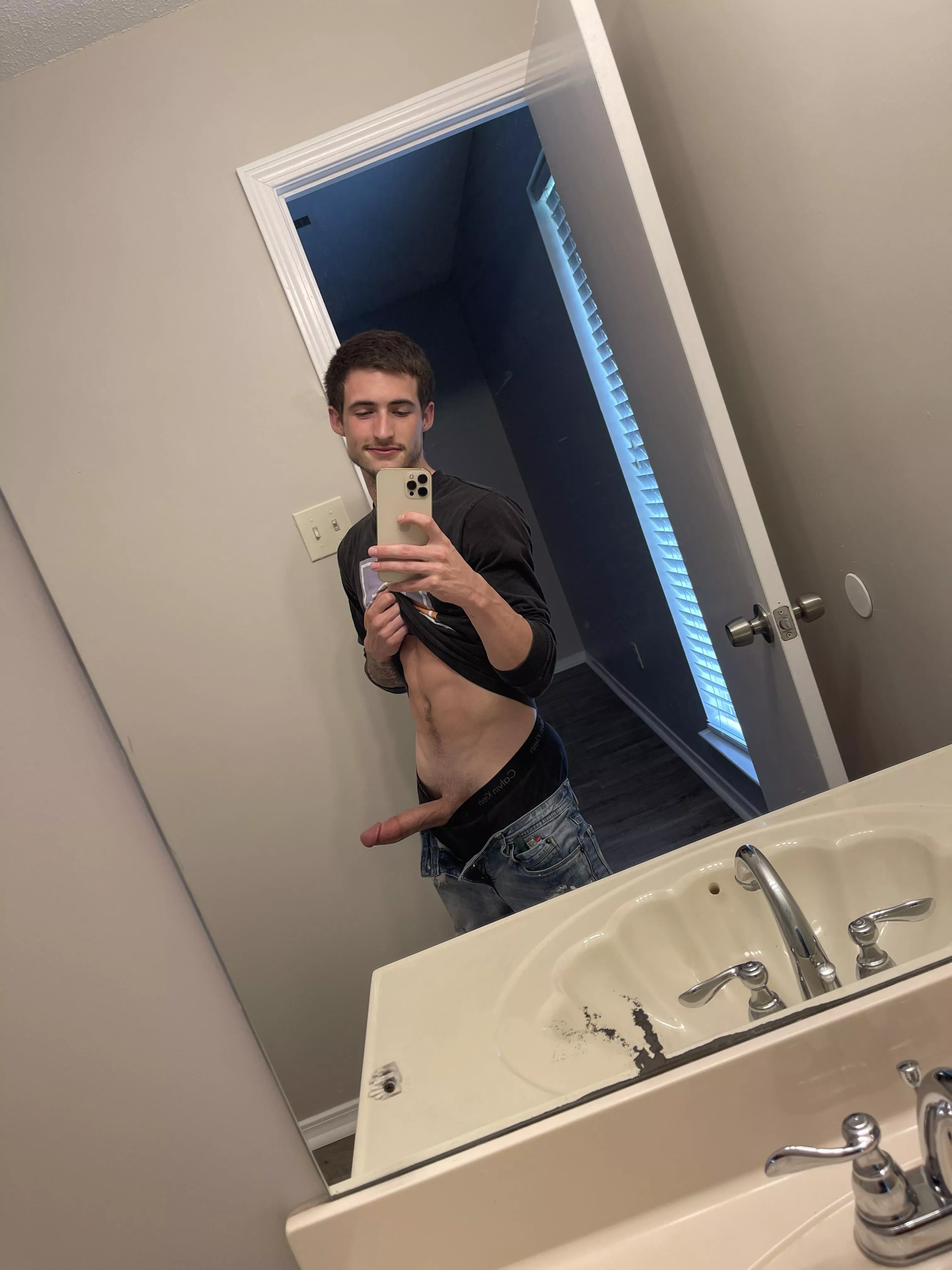 Wanna help me out 😅 posted by MaxPriceOF