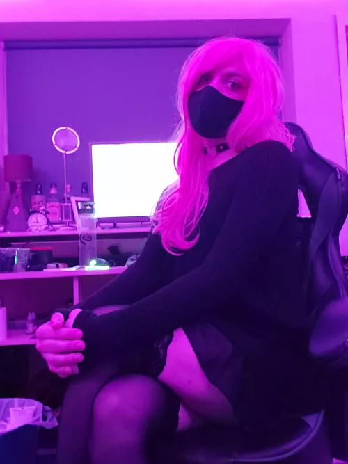 wanna help me paint some models? 🥺 by AtomicMon