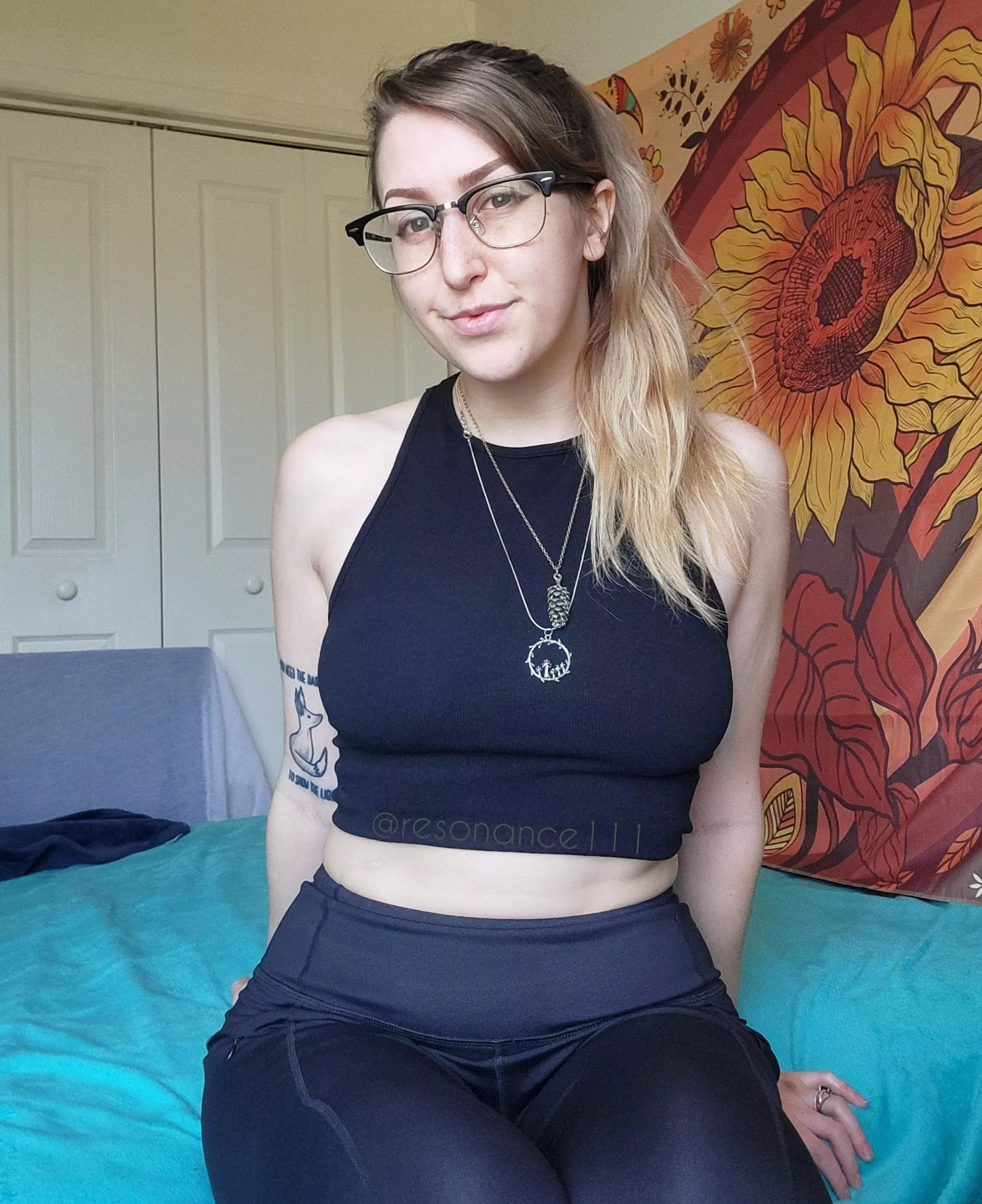 Wanna join me for a hike? 🖤 posted by resonance111