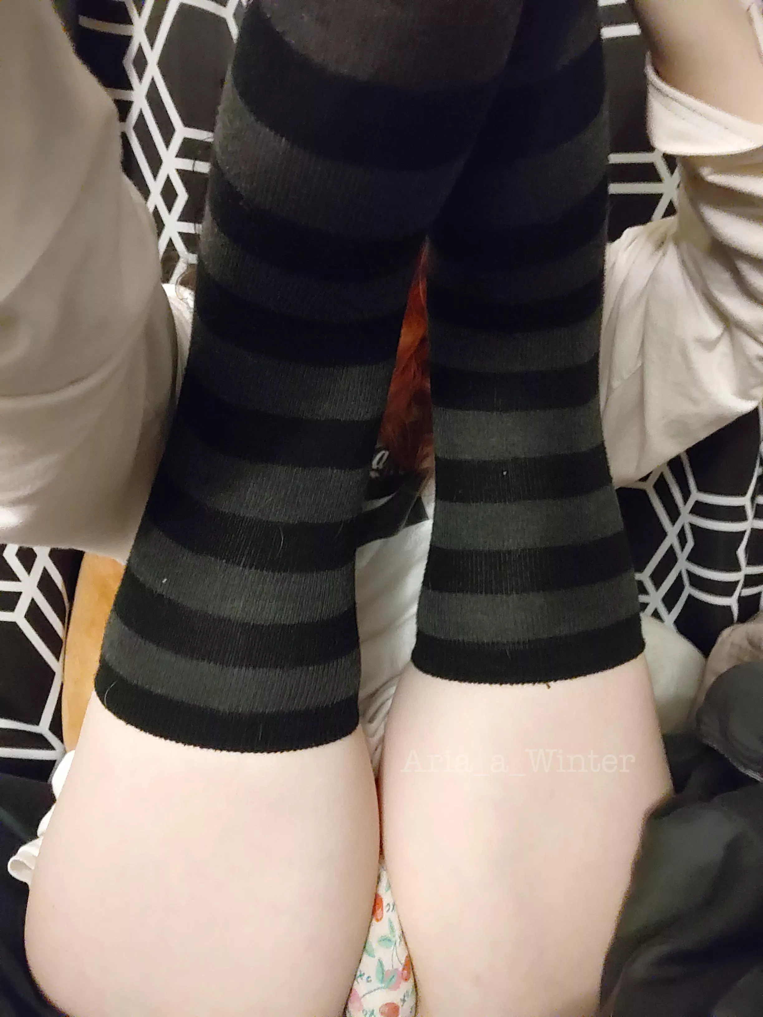 Wanna lift my legs like this? 🤭 posted by Aria_a_Winter