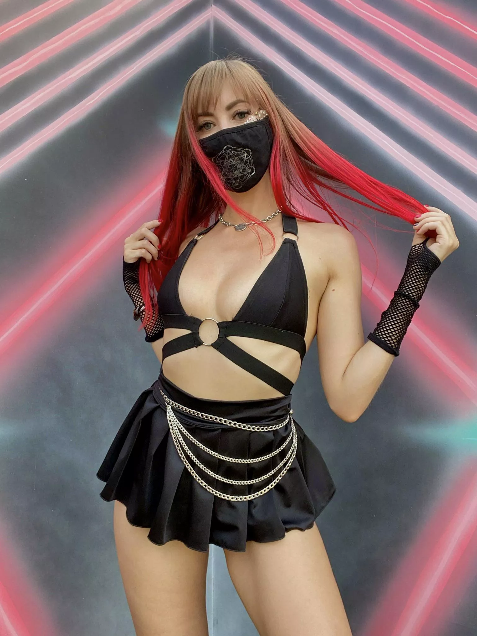 Wanna play truth or dare? You first [F] posted by CutieCactiii