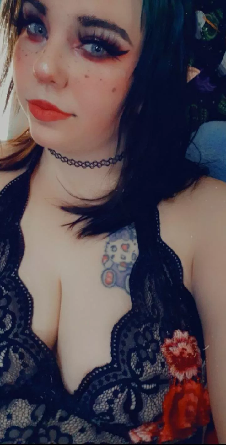 Wanna play with a cute elf girl? posted by Yourwitchygirl