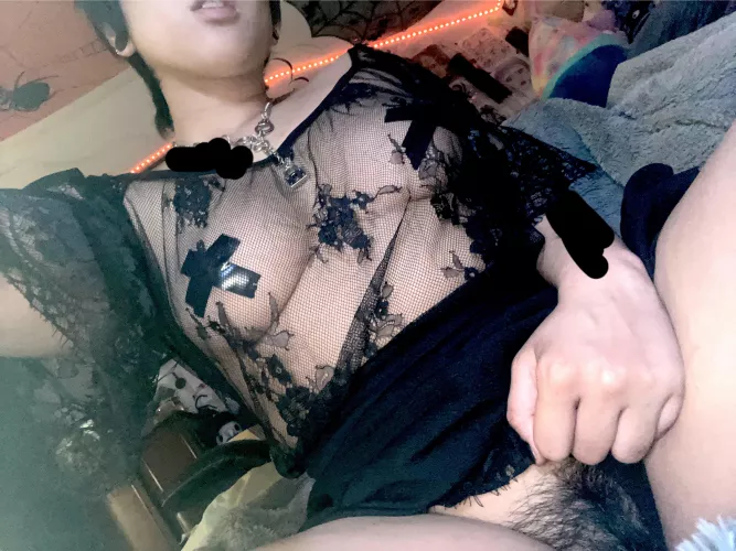 Wanna play with a kinky alt Filipina girl like me?🖤😈😘 by knowfacehaze